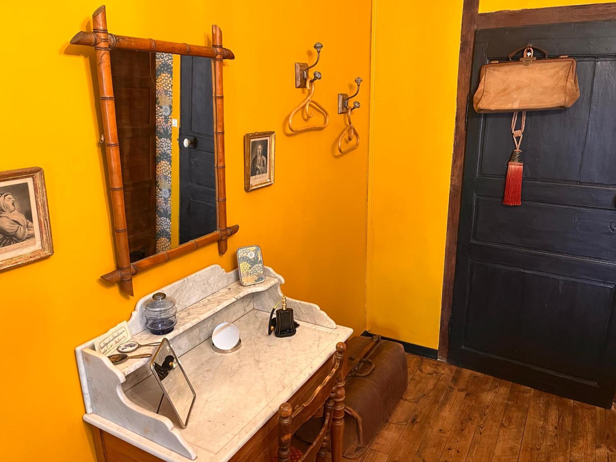 Les Loges Du Chaudron Bed & Breakfast La Chapelle-aux-Choux Exterior photo