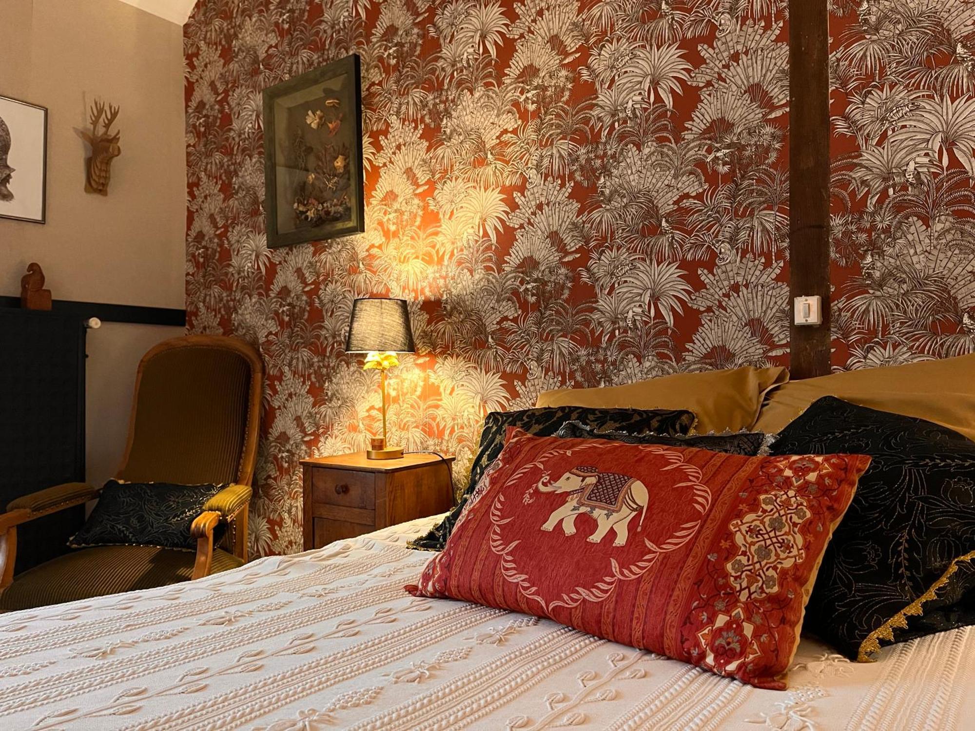 Les Loges Du Chaudron Bed & Breakfast La Chapelle-aux-Choux Exterior photo